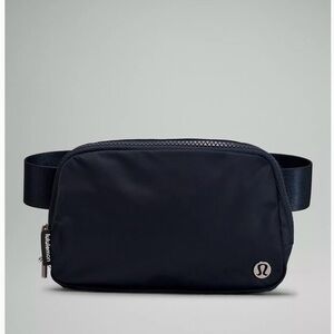 lululemon athletica Black Women’s Belt bag